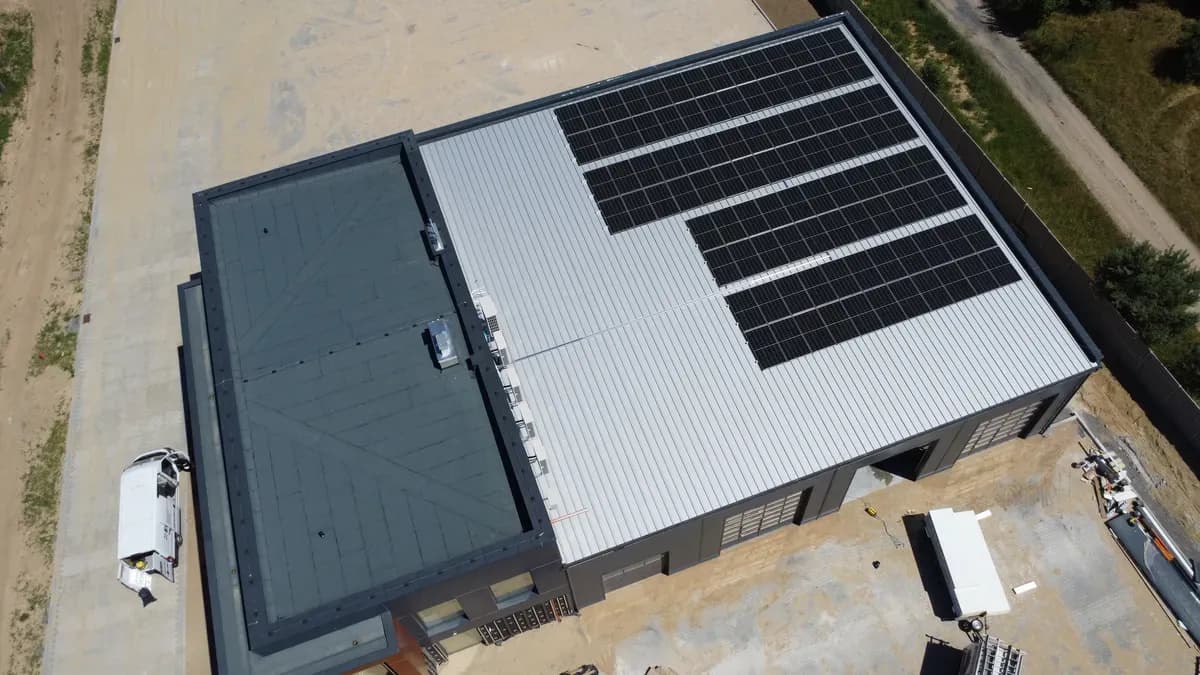 Magazyn energii - S3 Serwis samochodów ciężarowych — zdjęcie 7