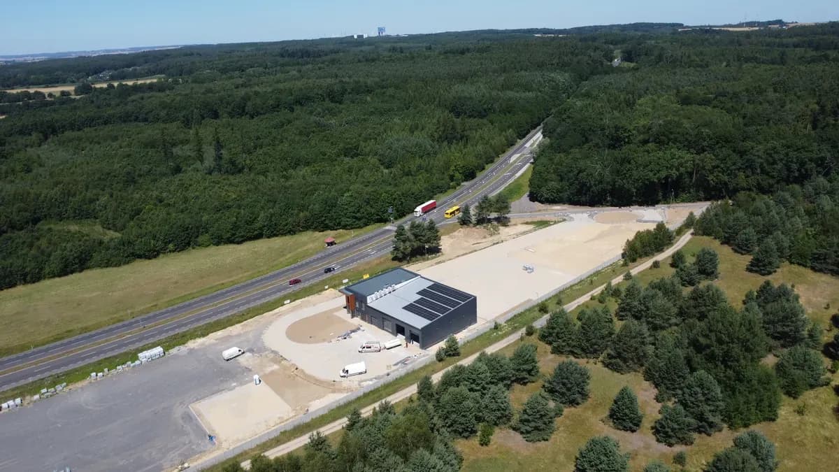 Magazyn energii - S3 Serwis samochodów ciężarowych — zdjęcie 9